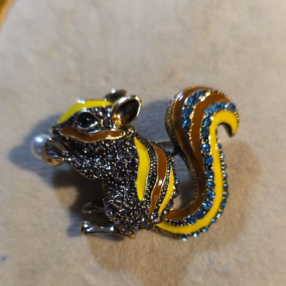 Enamel And Rhinestone Squirrel Brooch NWT Modern